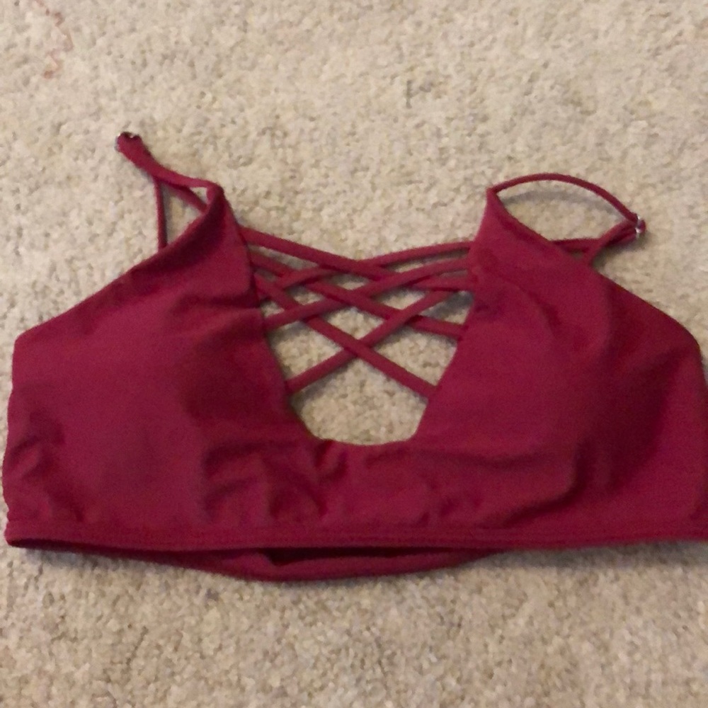 red bikini - Picture 2 of 4